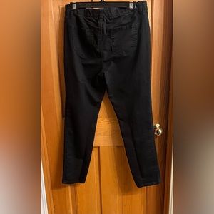 Two Pairs of Intro Stretch Jeans: (1) Skinny Black & (1) Skinny Blue Denim 10P